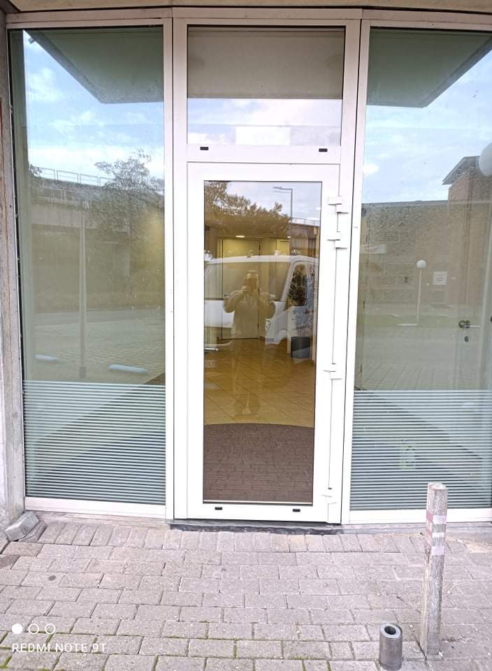 Nooddeur Hoogvliet