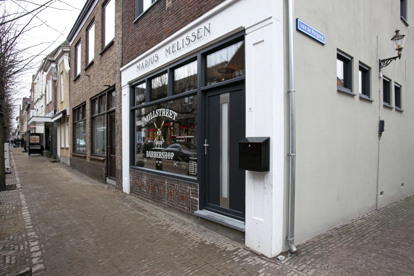 Millstreet Barbershop, Zevenbergen