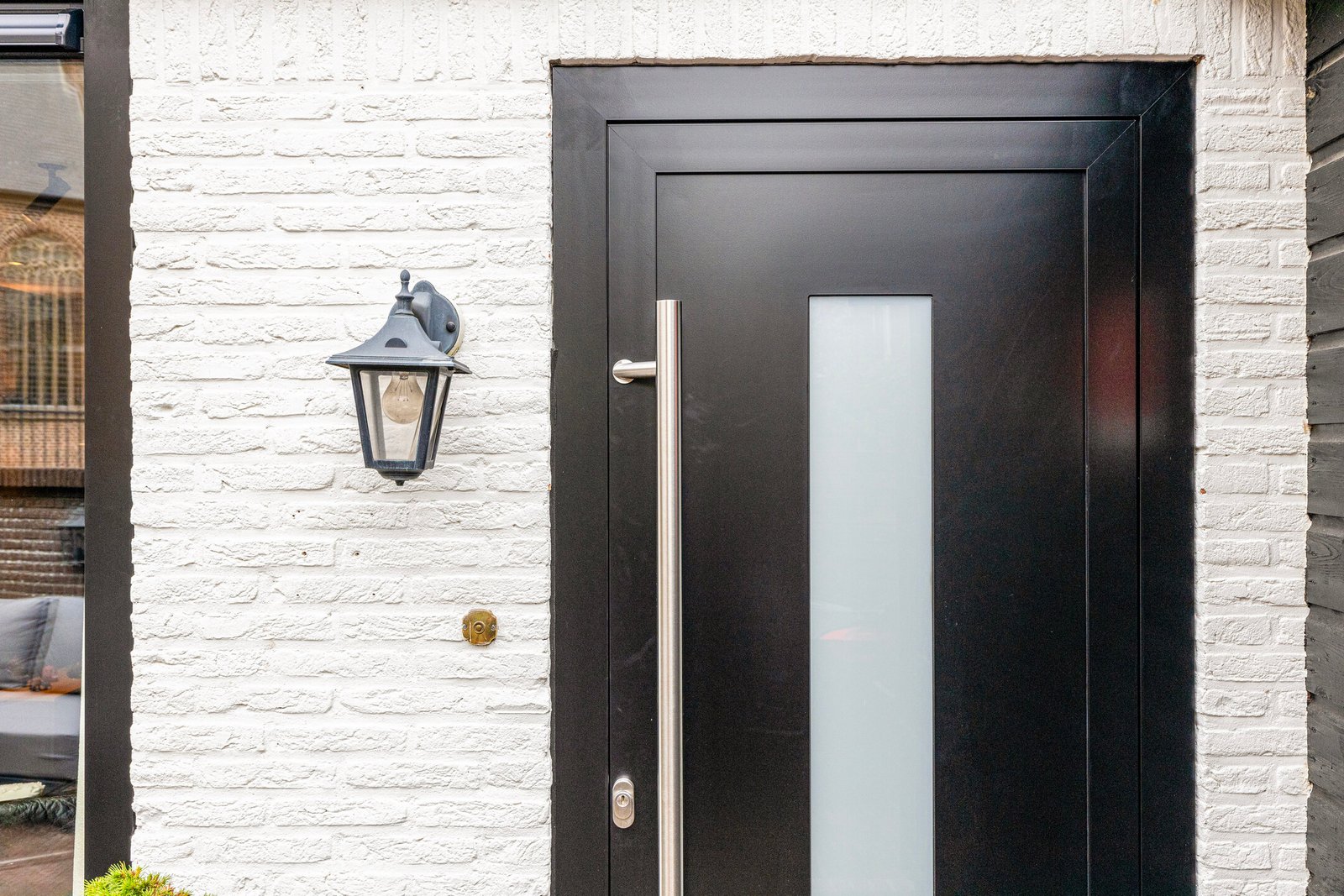 IJsselstein project — aluminium kozijnen RAL 9005