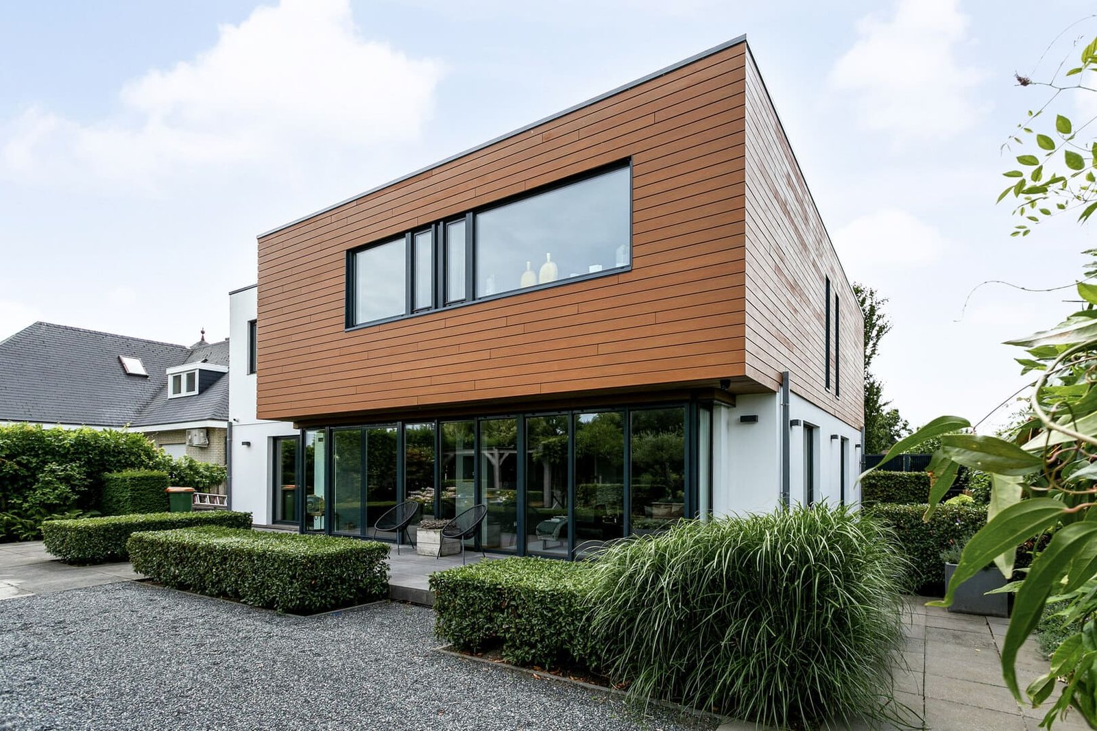 Een project in Willemstad met aluminium kozijnen RAL 7016